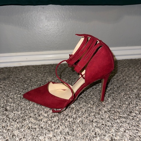 High heels - Picture 4 of 7